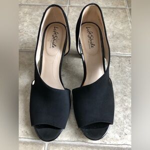 Life Stride Black Peep Toe Heels